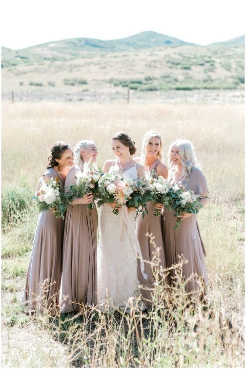 bride and bridesmaids bouquets